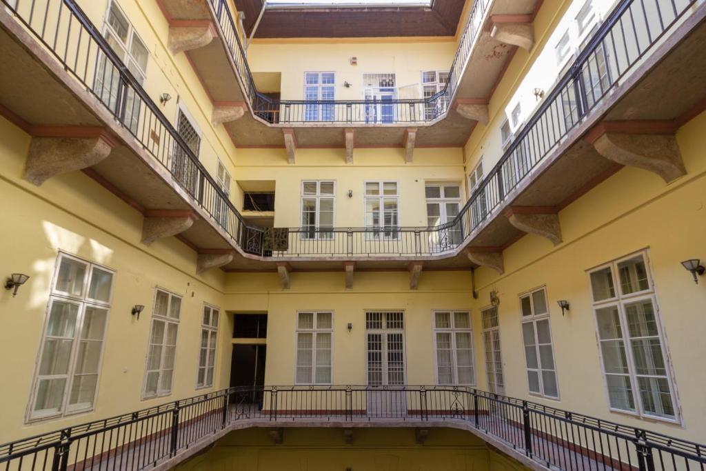 Luxury Lisbeth Apartman Budapest Esterno foto