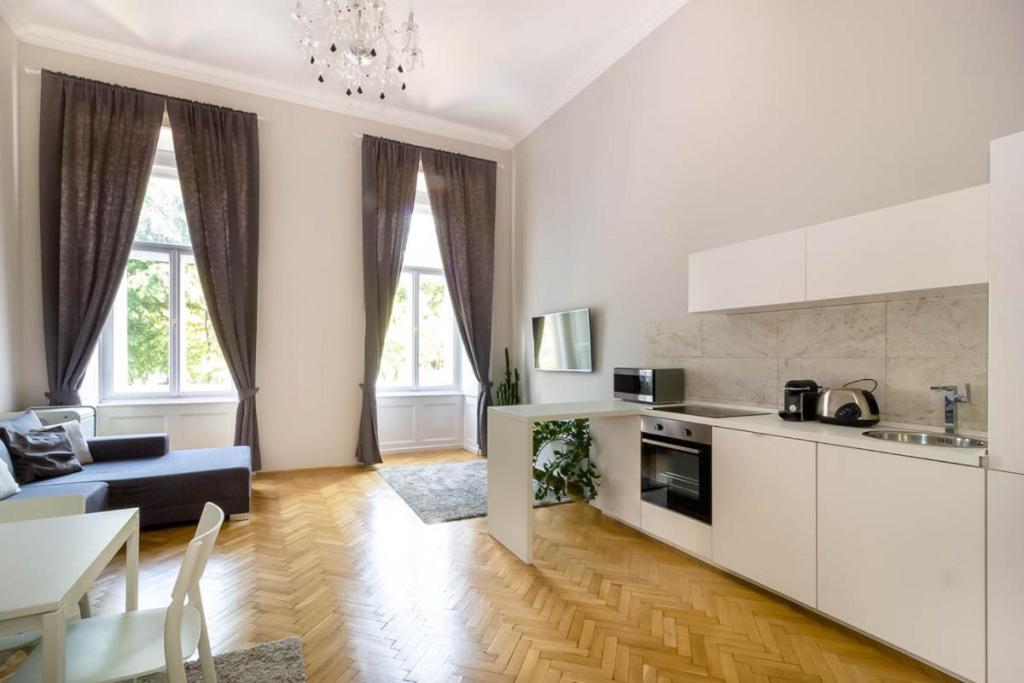 Luxury Lisbeth Apartman Budapest Esterno foto